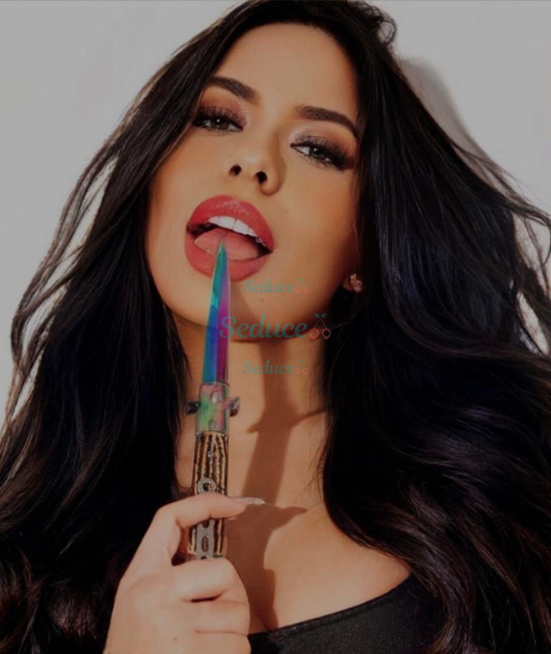 Photo escort girl Lua Montenegro: the best escort service