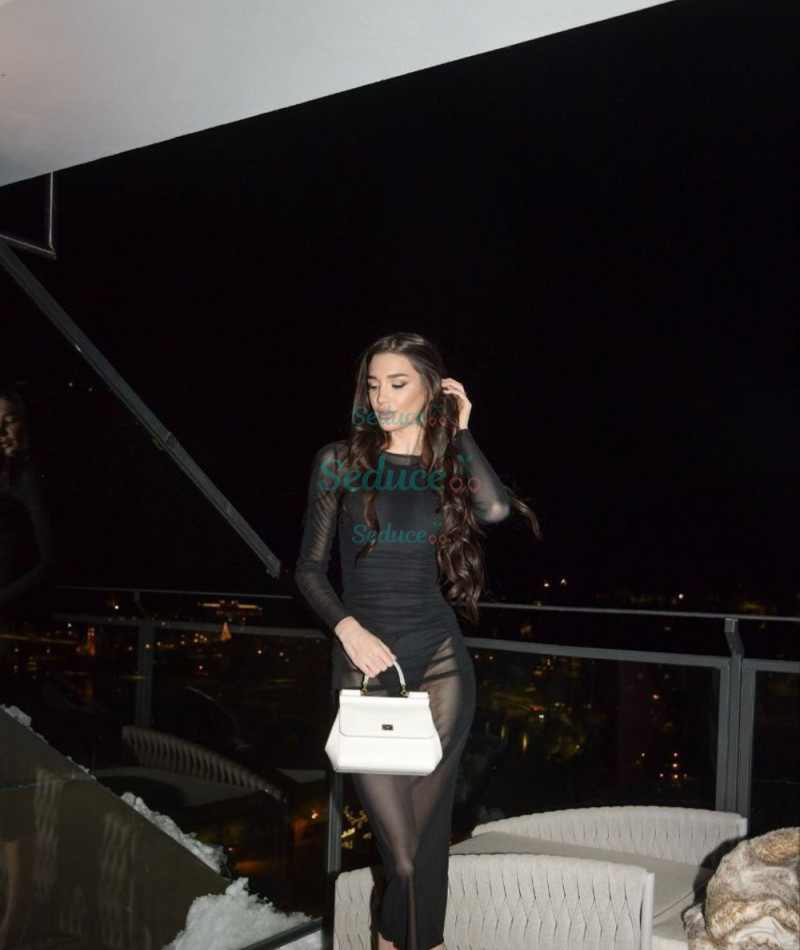 Photo escort girl Emily: the best escort service