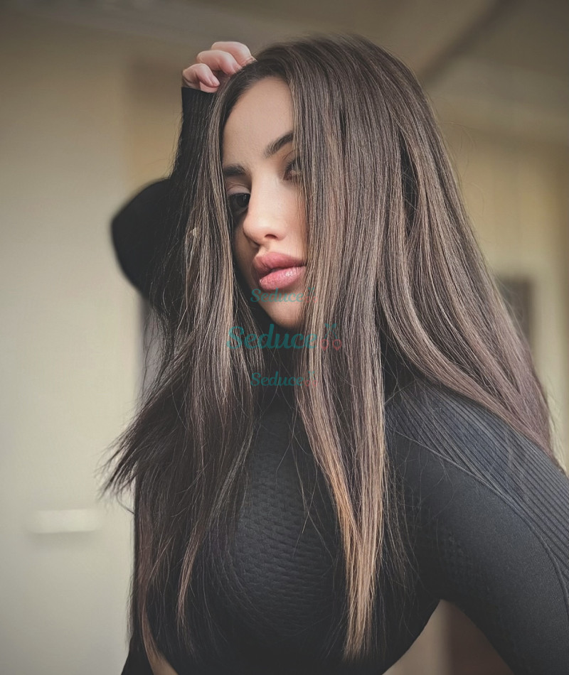 Photo escort girl Amira: the best escort service
