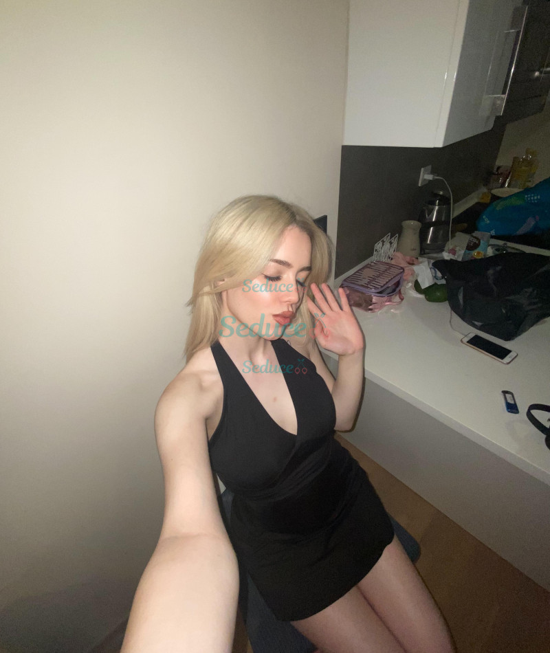 Photo escort girl Lina: the best escort service