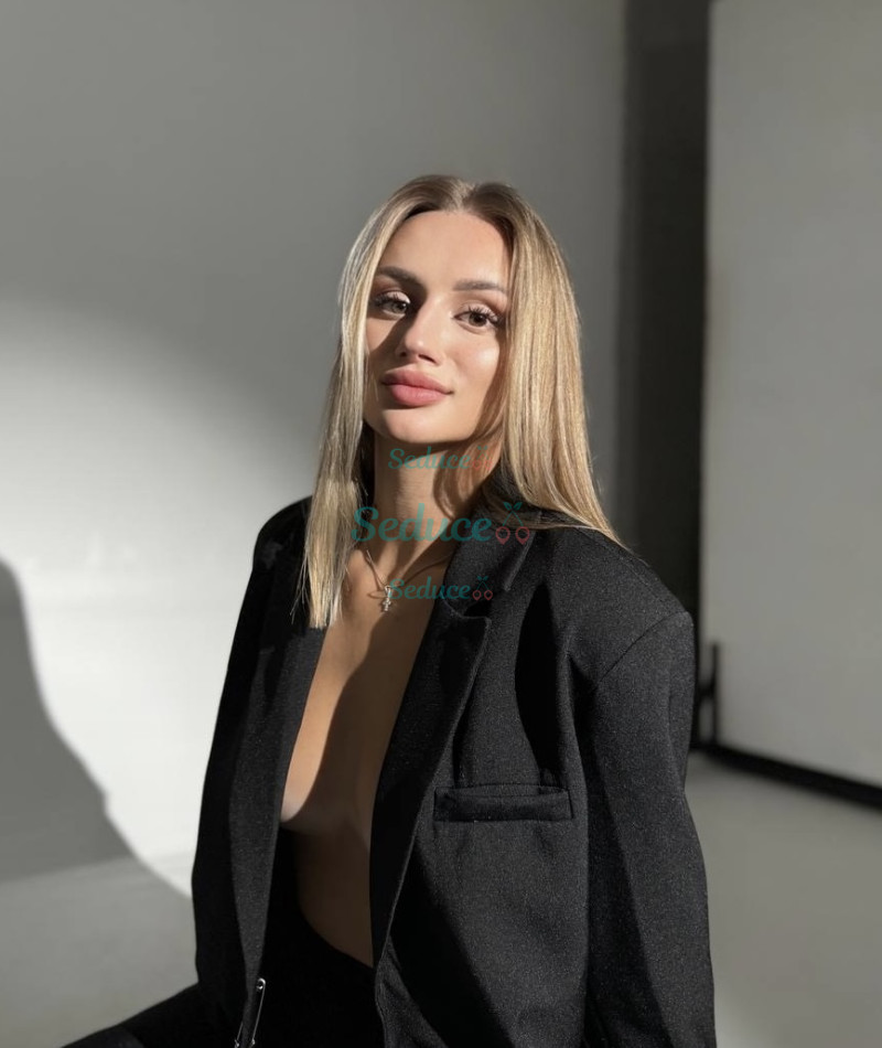 Photo escort girl Kristina : the best escort service