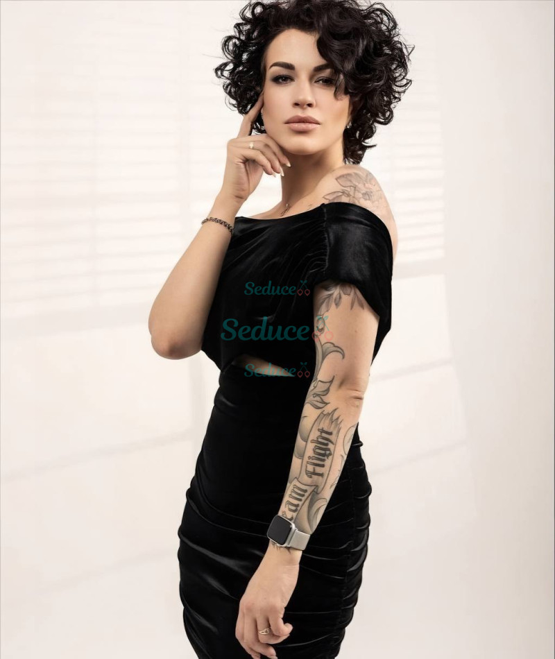 Photo escort girl Nika: the best escort service