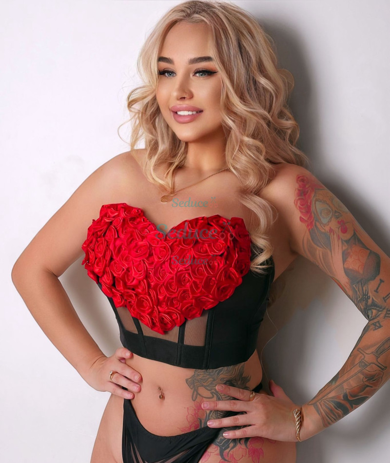 Photo escort girl Dasha: the best escort service
