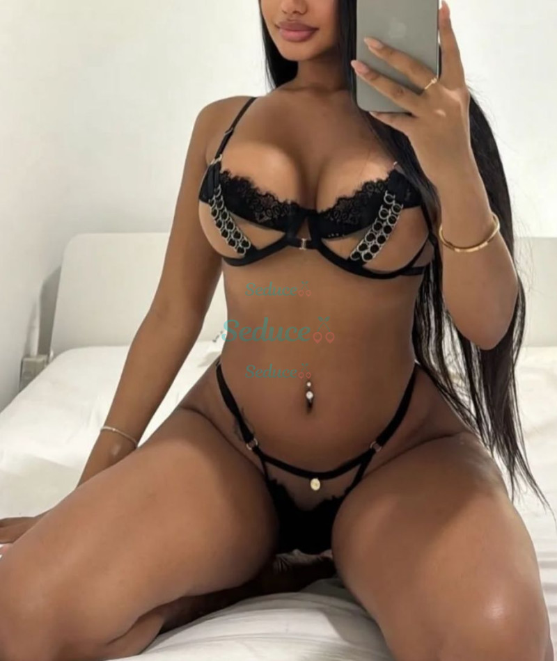 Photo escort girl Mini: the best escort service