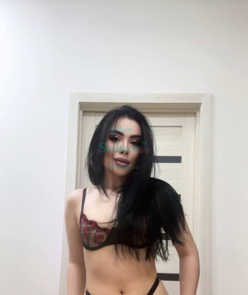 Photo escort girl Roza: the best escort service