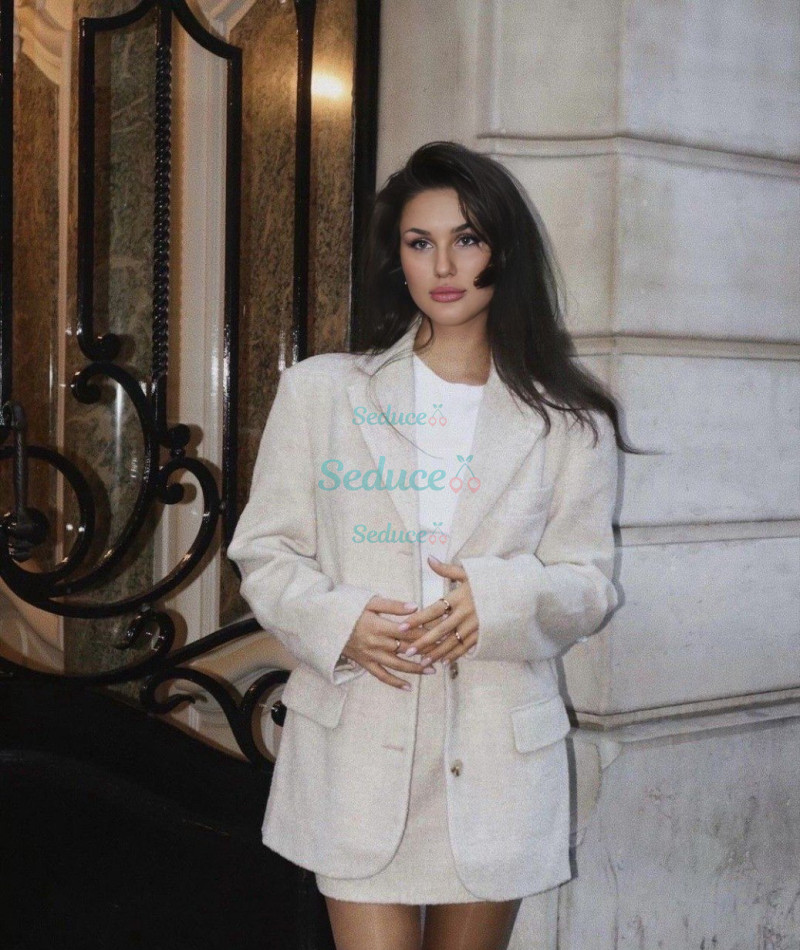 Photo escort girl Alexa: the best escort service