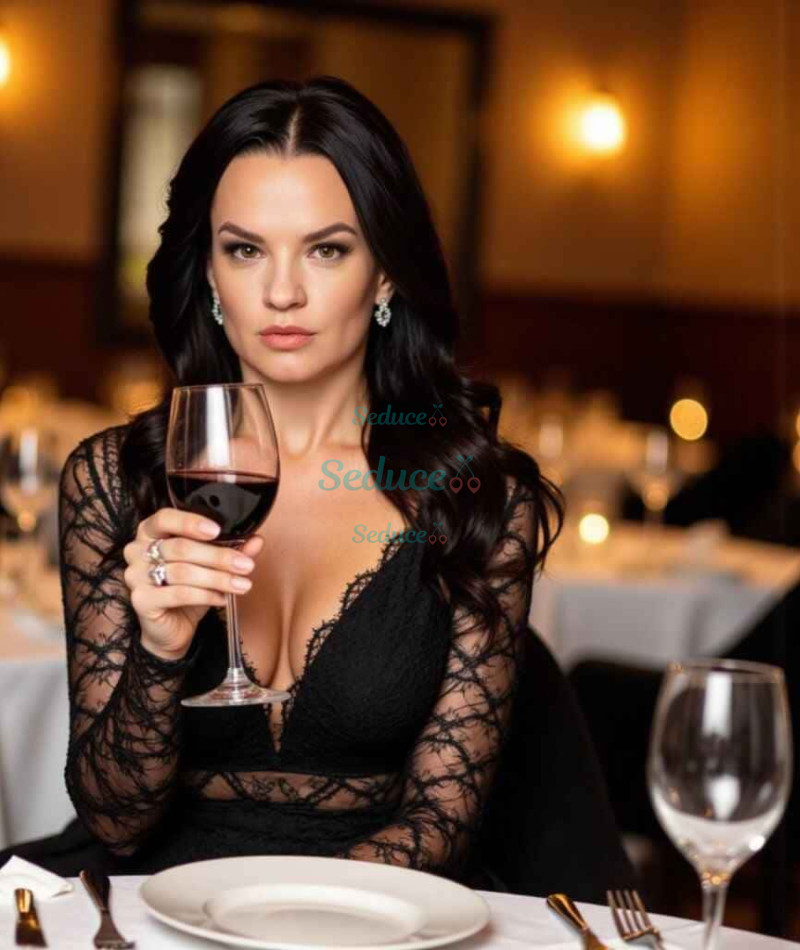 Photo escort girl Georgiana: the best escort service