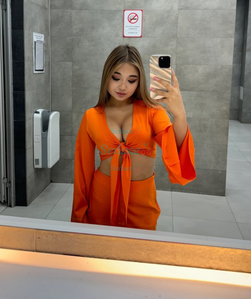 Photo escort girl Ailin: the best escort service