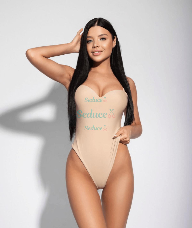 Photo escort girl Nika: the best escort service
