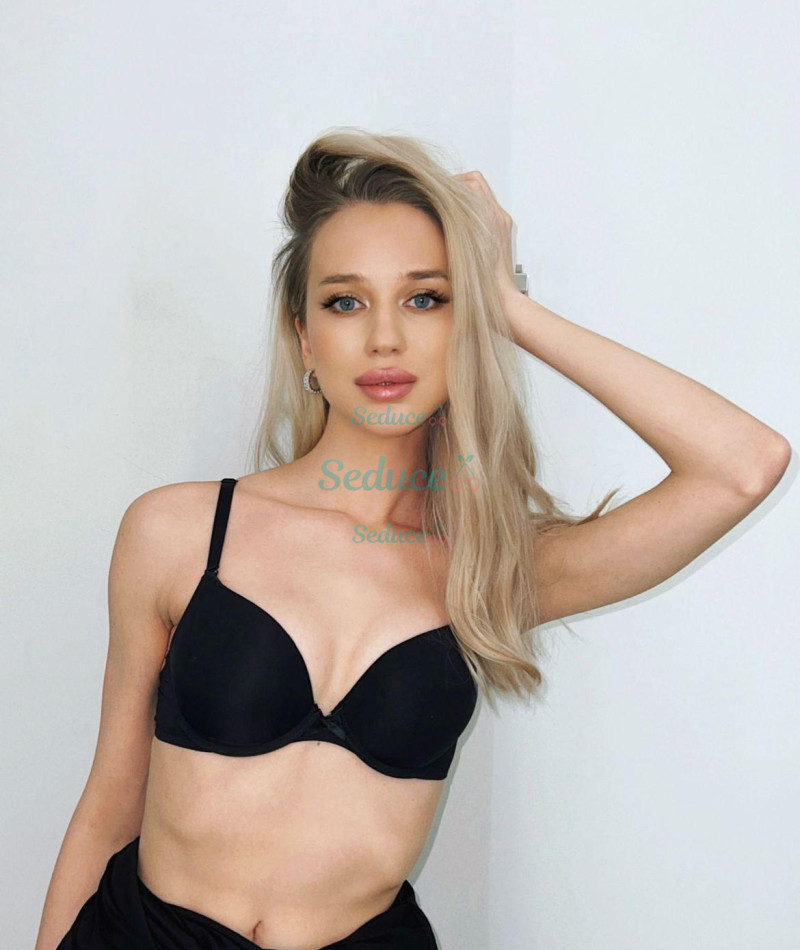 Photo escort girl Liza: the best escort service