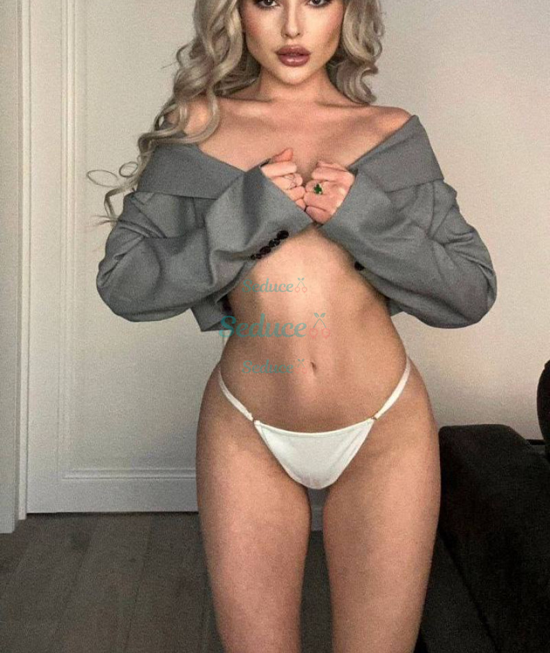 Photo escort girl Sofiya: the best escort service