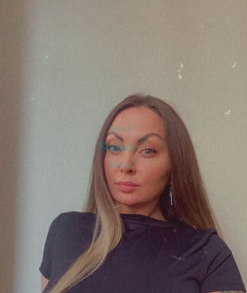 Photo escort girl LolaFire: the best escort service