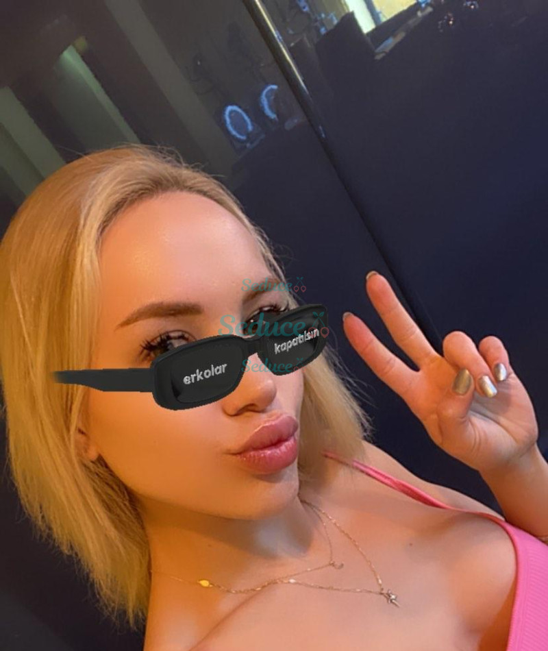 Photo escort girl ALEYNA: the best escort service