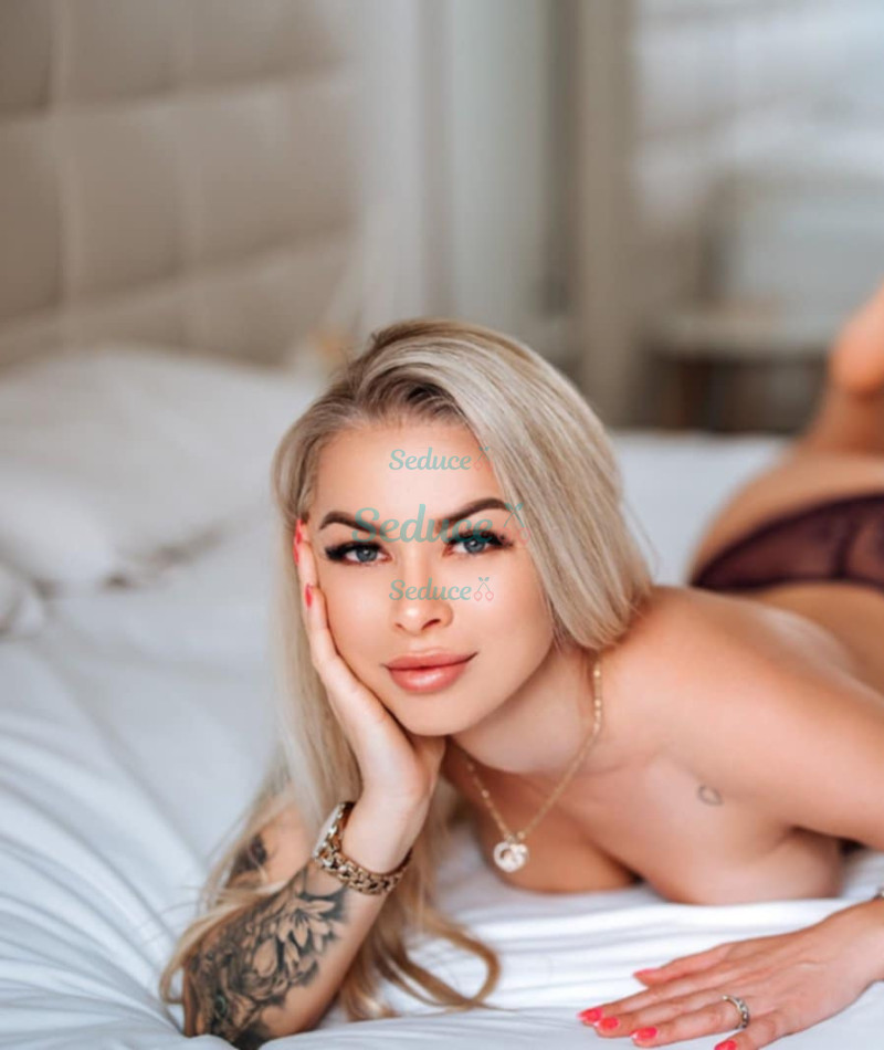 Photo escort girl VICTORIA EG: the best escort service