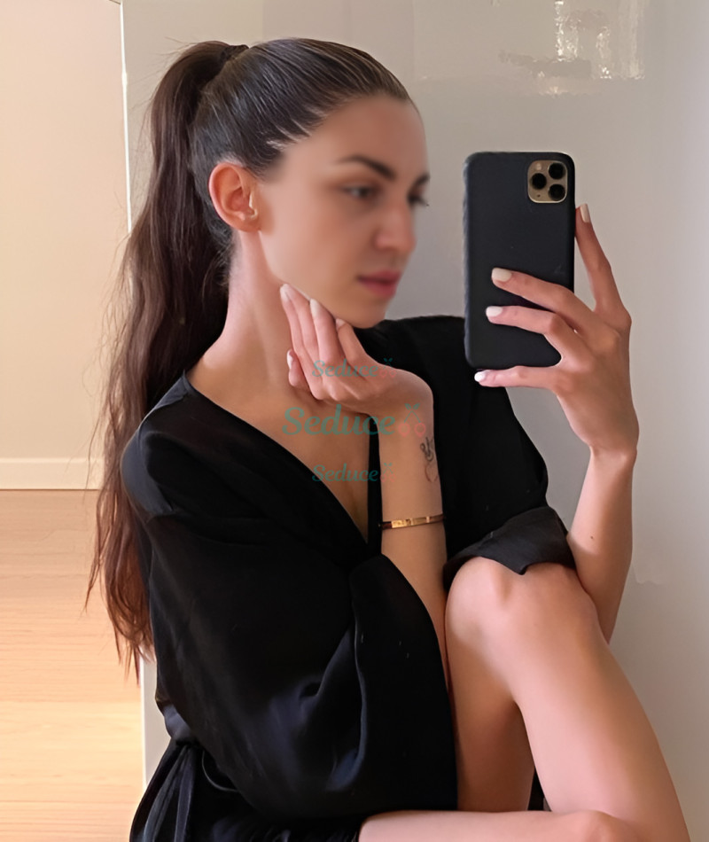 Photo escort girl Lika: the best escort service