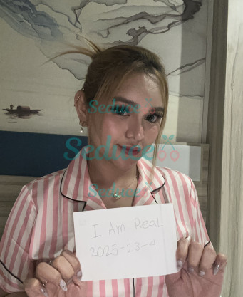 Photo escort girl Chloe: the best escort service