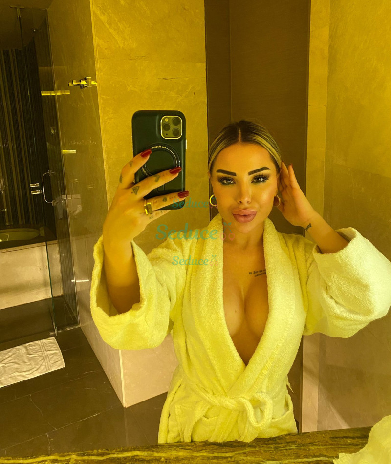 Photo escort girl Simay: the best escort service