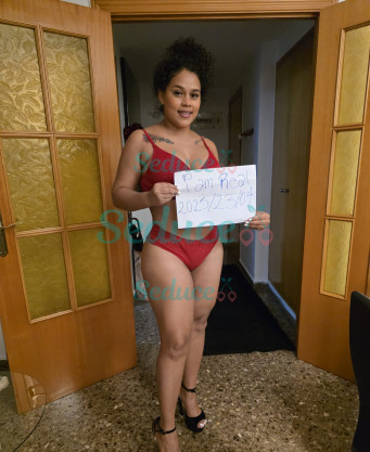 Photo escort girl Luna limonge : the best escort service