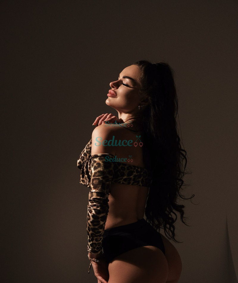 Photo escort girl Milena: the best escort service