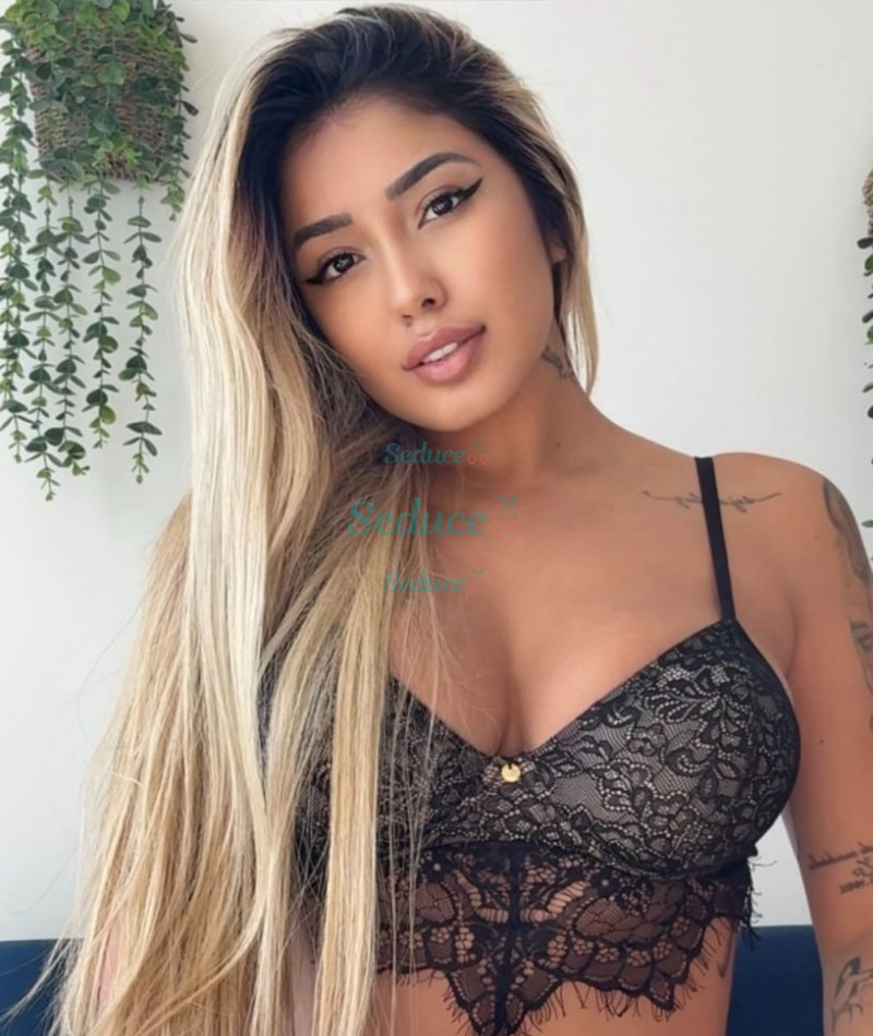 Photo escort girl Annya: the best escort service
