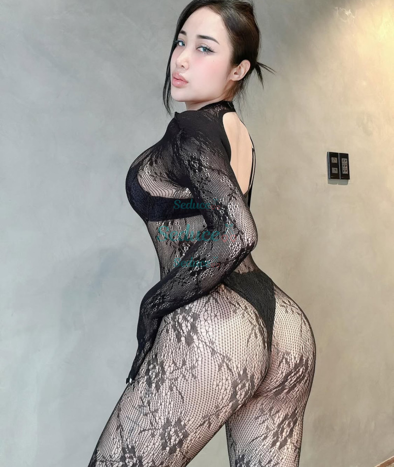 Photo escort girl Nayu: the best escort service