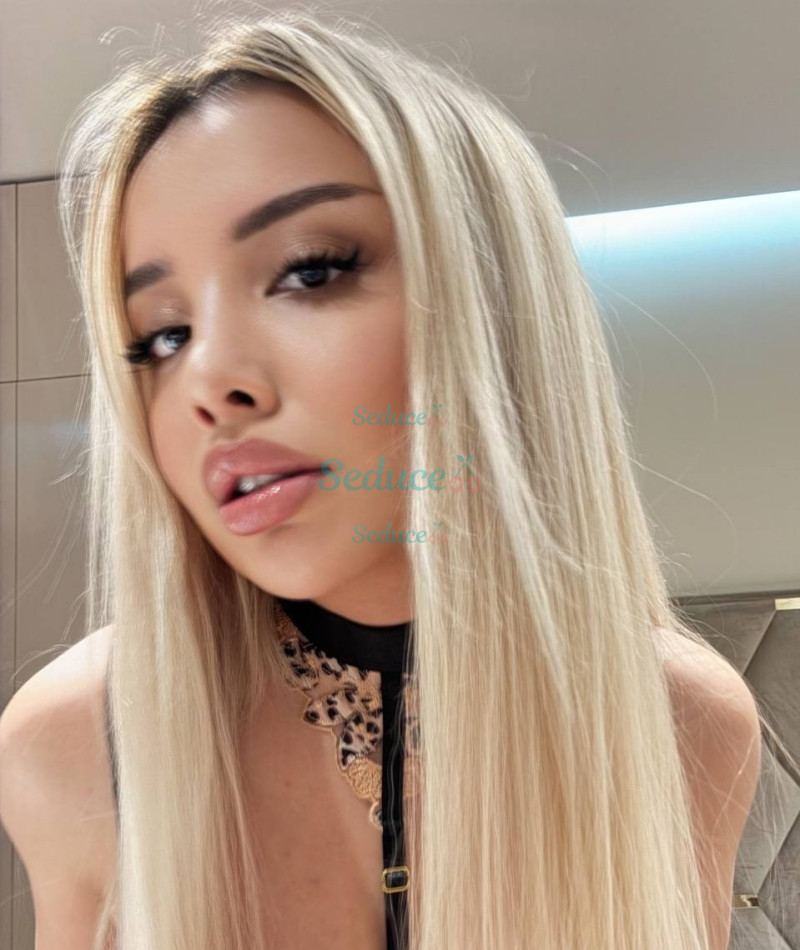 Photo escort girl Leyla: the best escort service
