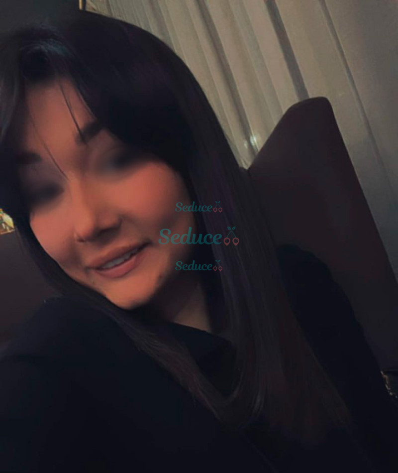 Photo escort girl Adina: the best escort service
