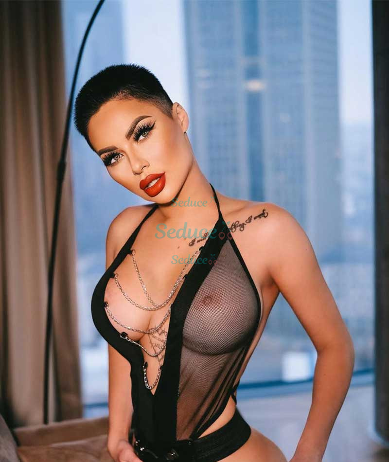 Photo escort girl Angie YA: the best escort service