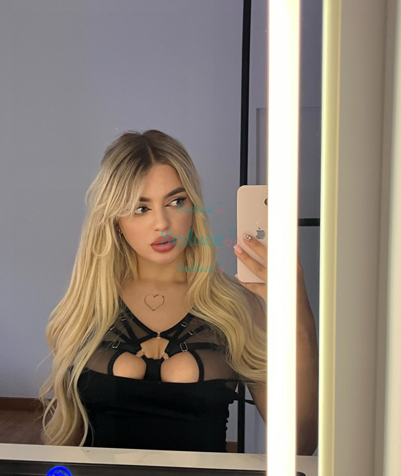 Photo escort girl Alexa: the best escort service