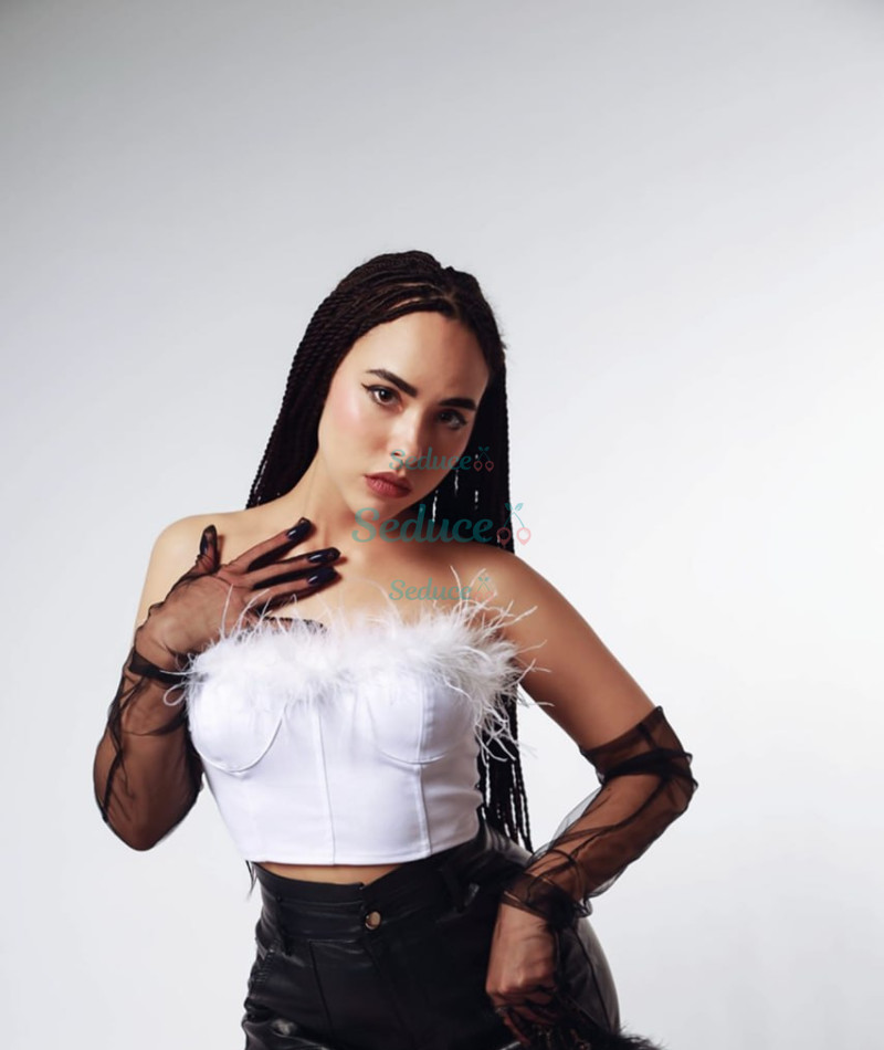 Photo escort girl Kira: the best escort service