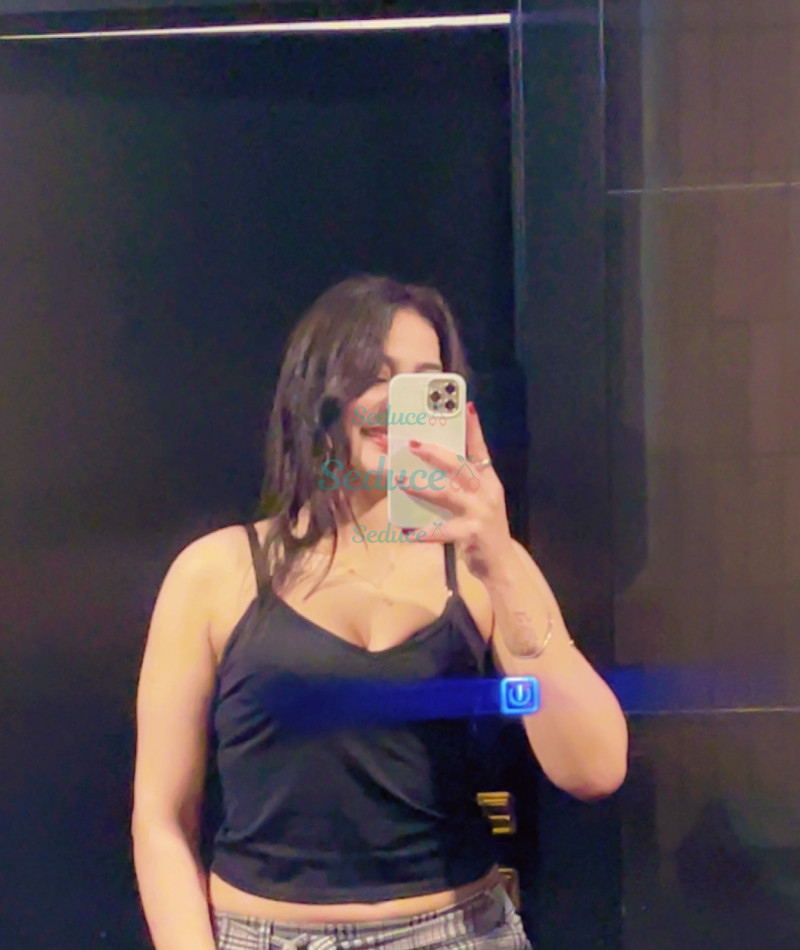 Photo escort girl Sarah: the best escort service