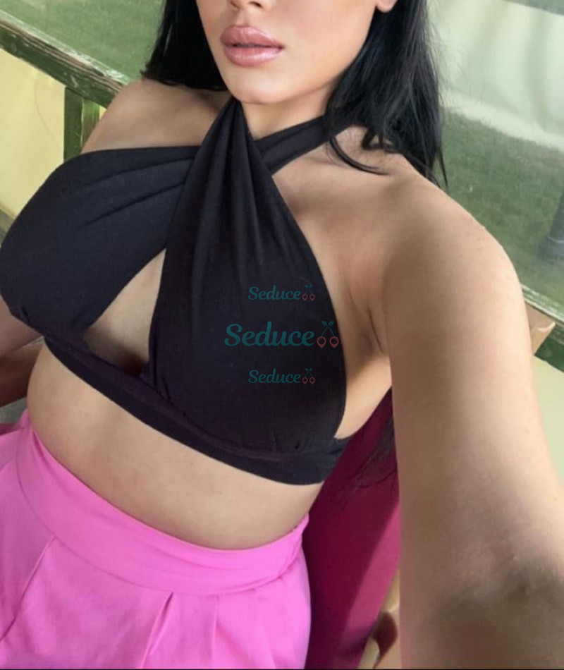 Photo escort girl Lora: the best escort service