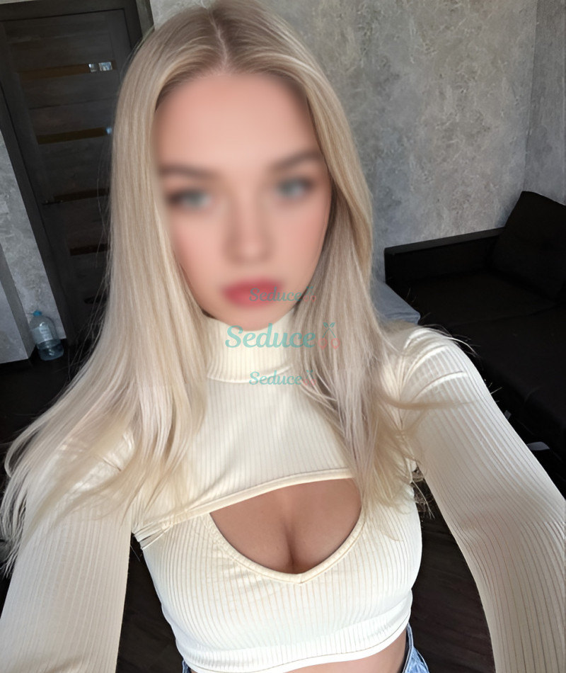 Photo escort girl Malika: the best escort service