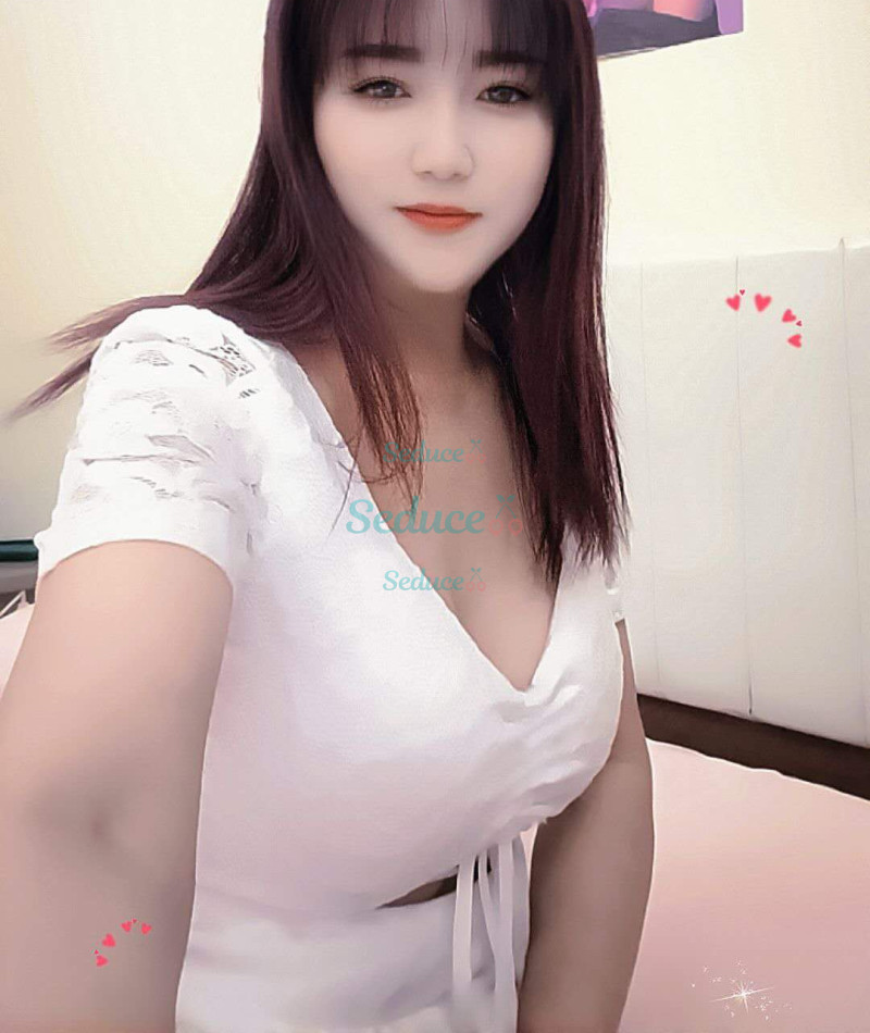 Photo escort girl Yenna: the best escort service