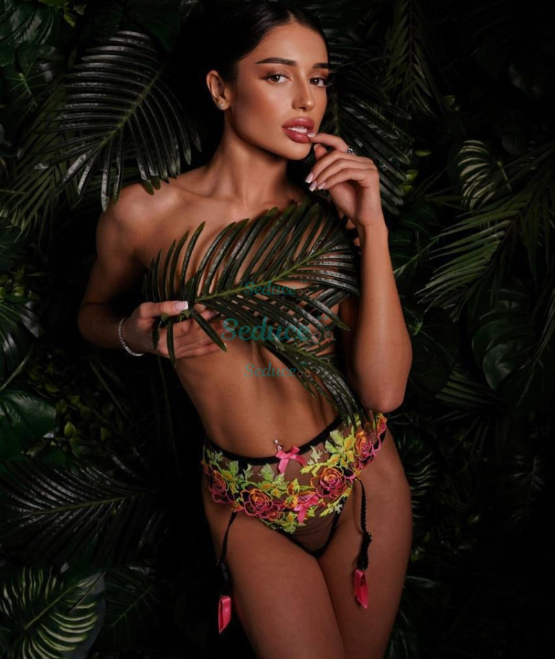 Photo escort girl Susanna: the best escort service