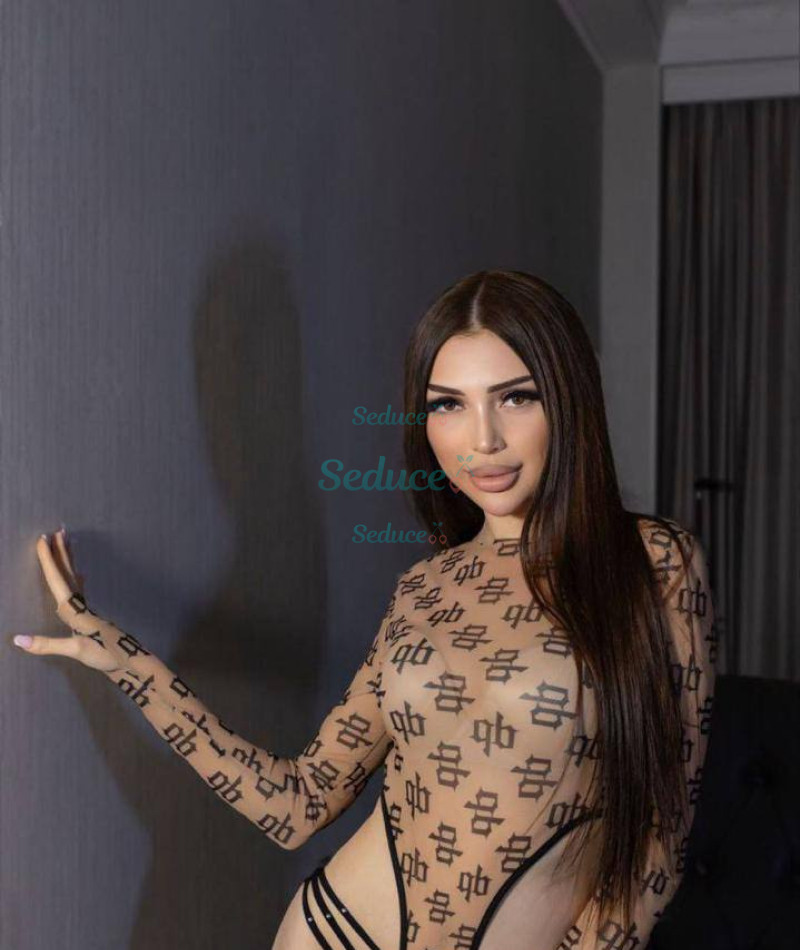 Photo escort girl Karina: the best escort service