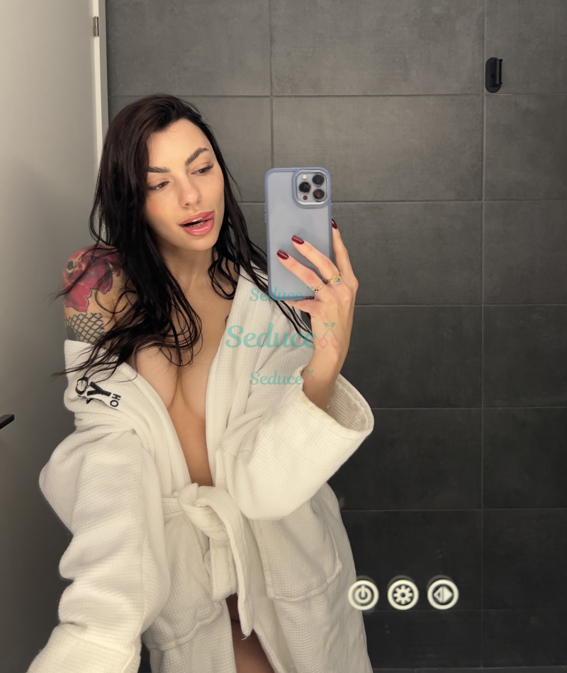 Photo escort girl Kira: the best escort service