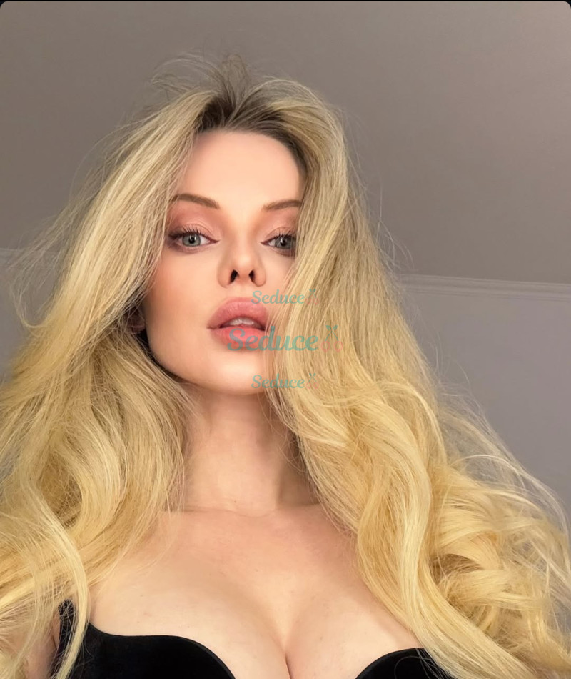 Photo escort girl Liza: the best escort service