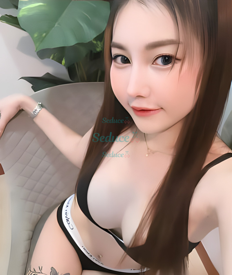 Photo escort girl Lavender: the best escort service