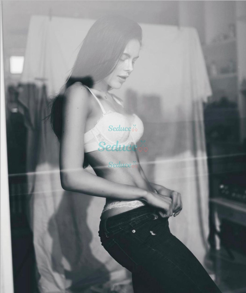 Photo escort girl Fernanda: the best escort service