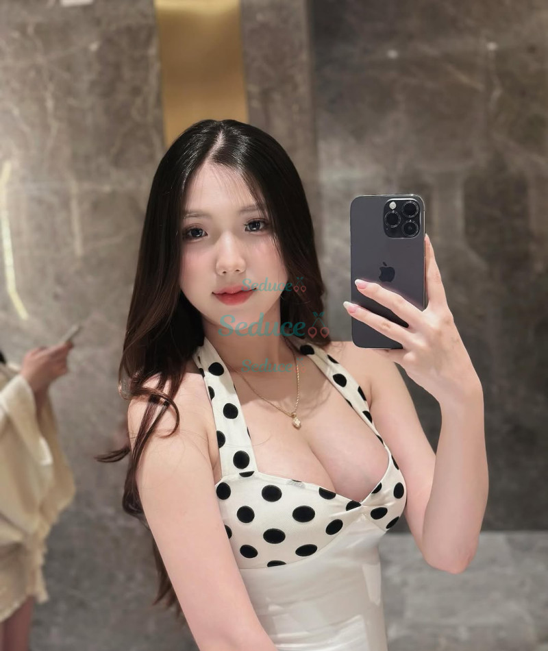 Photo escort girl Sella: the best escort service