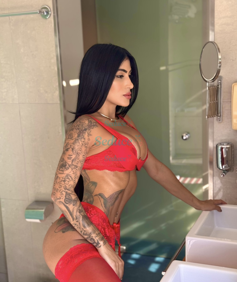 Photo escort girl Helena: the best escort service