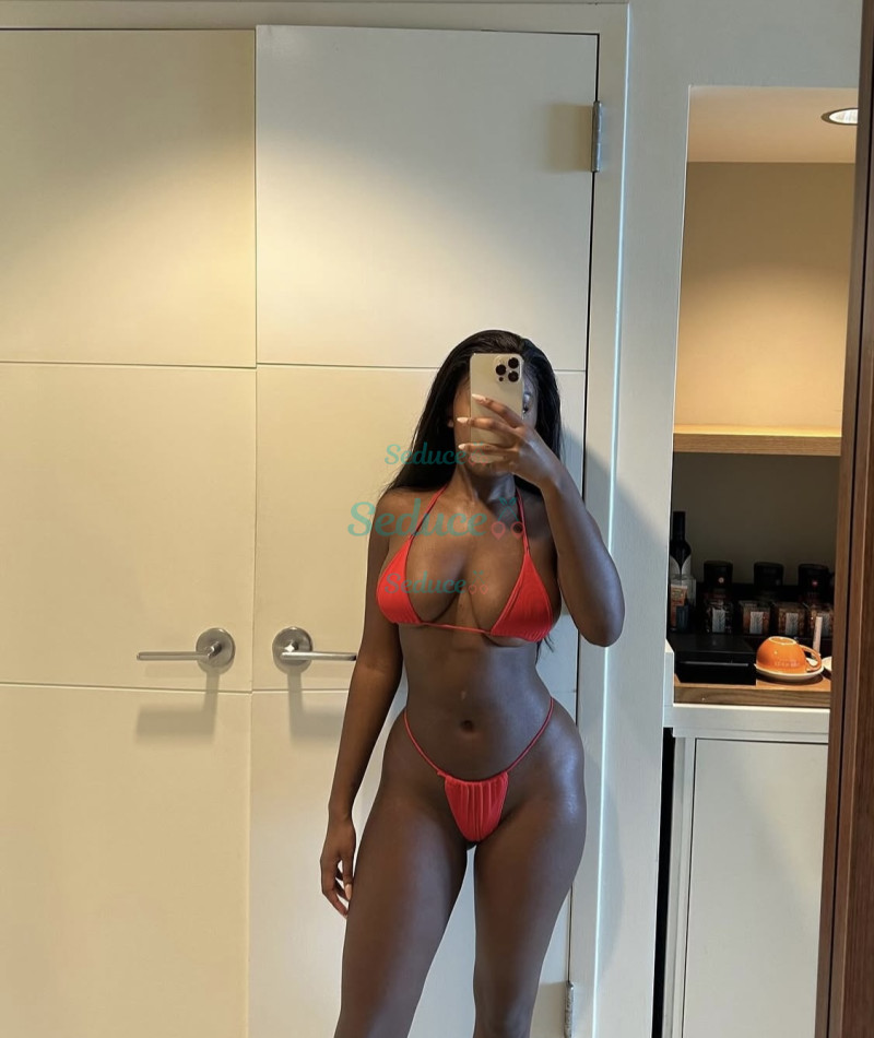 Photo escort girl Titie: the best escort service
