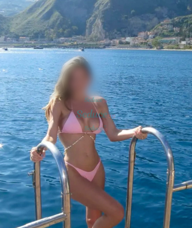 Photo escort girl Stella: the best escort service