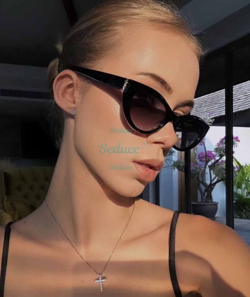 Photo escort girl LYNA: the best escort service