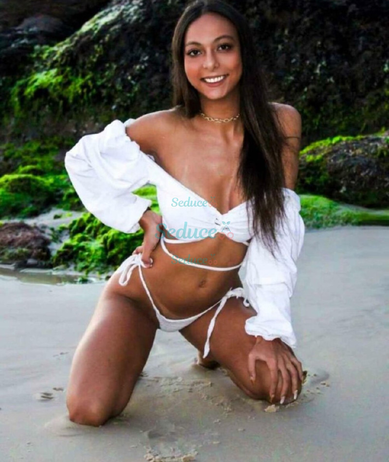Photo escort girl Yasmin: the best escort service