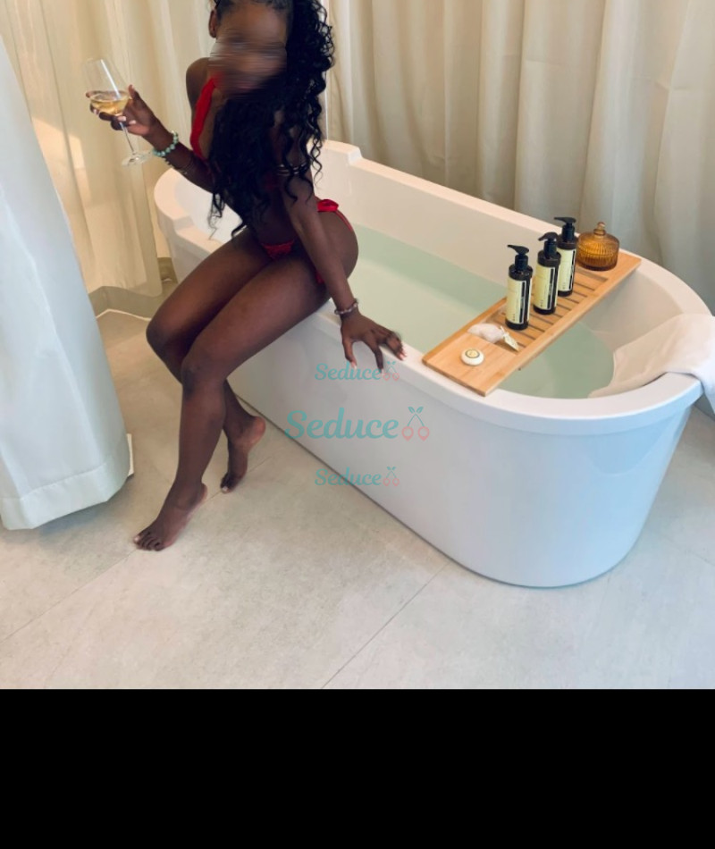Photo escort girl Sasha: the best escort service