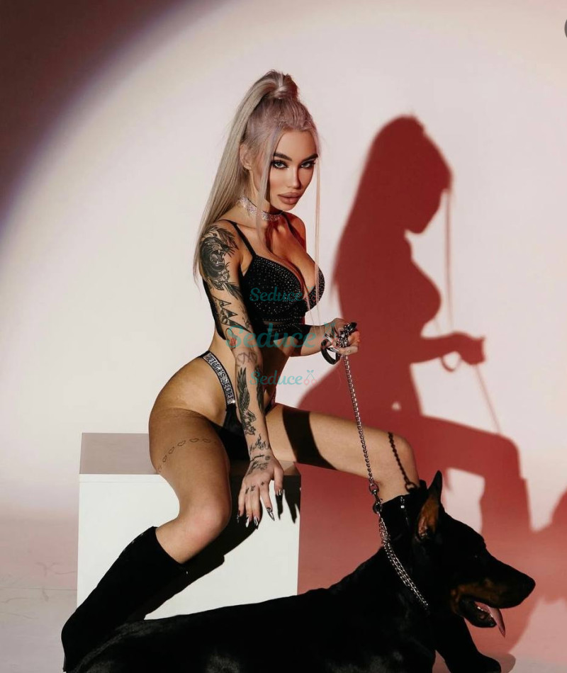 Photo escort girl Bella: the best escort service
