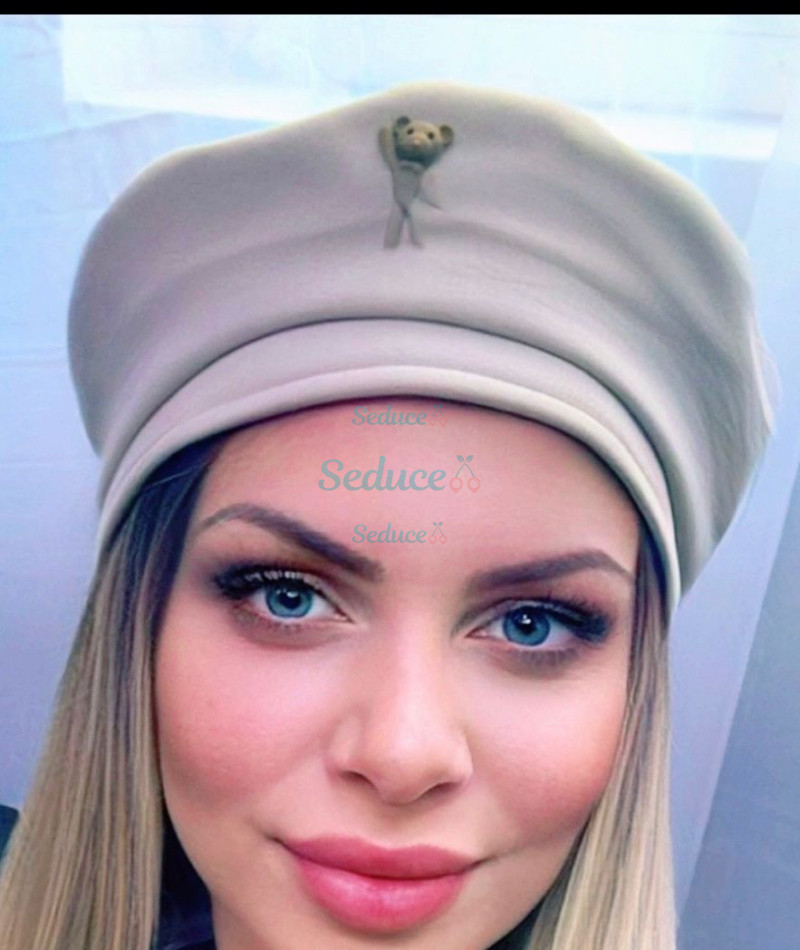 Photo escort girl YONI: the best escort service