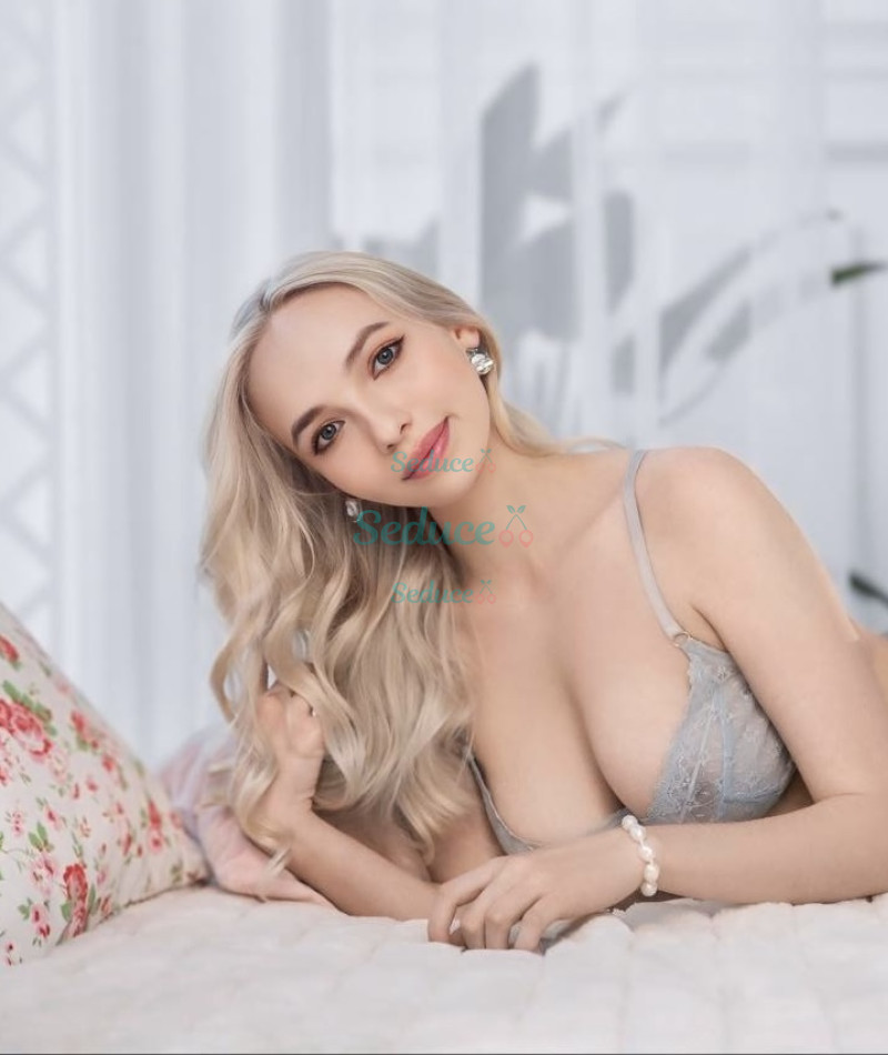 Photo escort girl Elena: the best escort service
